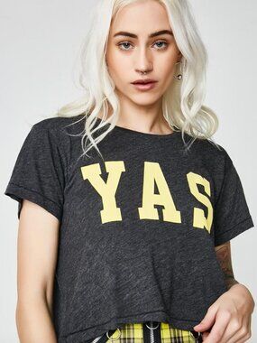 Wildfox x Broad City Yas Middie Crop Tee Charcoal Grey S